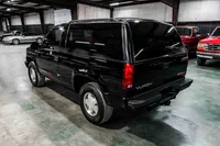  1996-GMC-Yukon-Black-521711-35.jpg